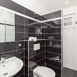 3 Bedroom Amazing In Διαμέρισμα *