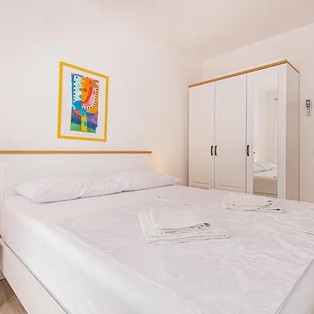 3 Bedroom Amazing In Apartment